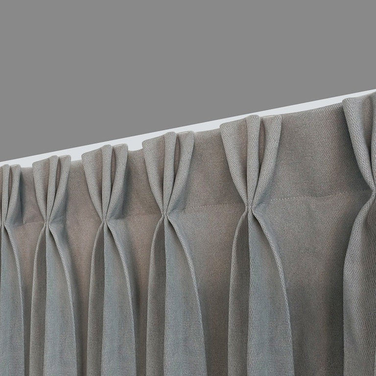 Pinch Pleat Head